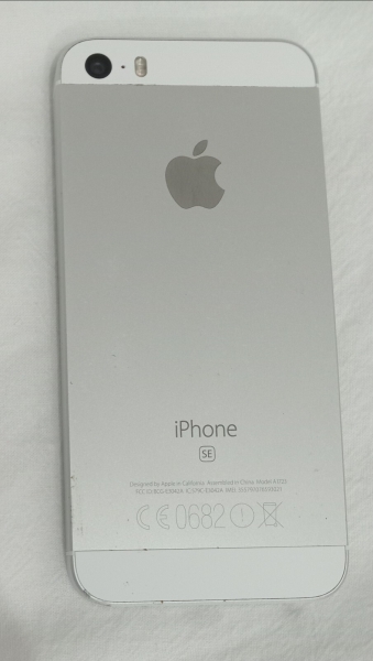 Apple iPhone SE 64GB Smartphone – Silber