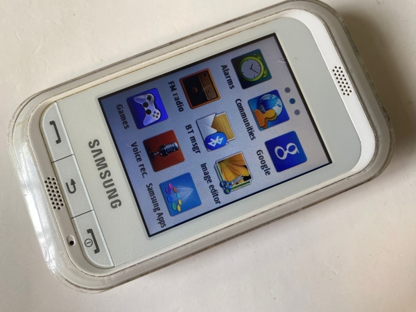 Samsung C3300K Champ Handy ENTSPERRT Taschenformat kompakt weiß GT-C3300K
