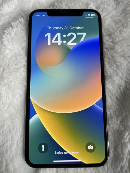 Apple iPhone X – 256GB – Silber – Entsperrt