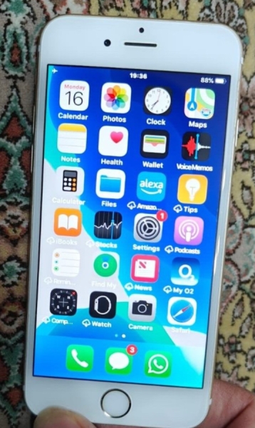 Apple MKQL2B/A iPhone 6S 16GB (entsperrt) Smartphone – Gold