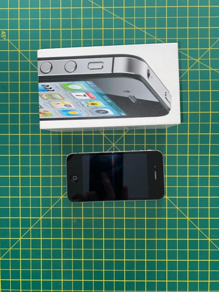Apple iPhone 4 – 16GB – Schwarz (EE) (NUR TEILE)