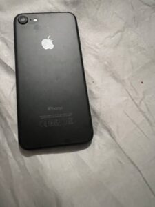 Apple iPhone 7 128GB – Schwarz (Entsperrt) A1778 (GSM)