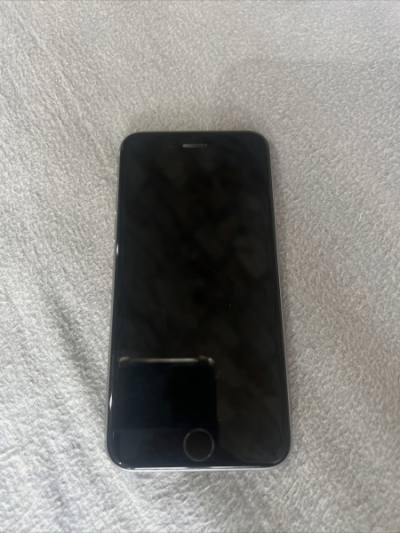 Apple iPhone 6s – 32GB – Space Grau (Vodafone) A1688 (CDMA + GSM)