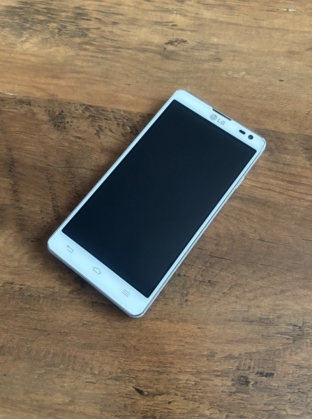 LG Smartphone – Weiß – 8GB – Entsperrt