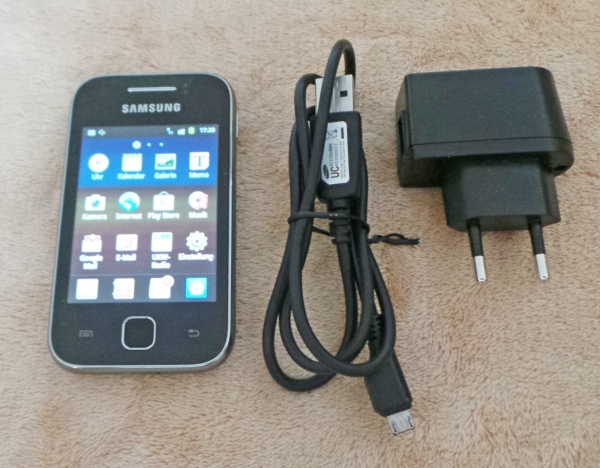 Samsung Galaxy Y Young GT-S5360 Smartphone