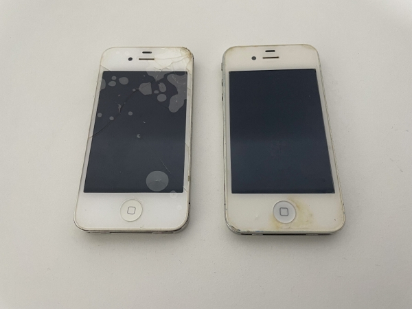 2 x APPLE IPHONE 4 – WEISS – DEFEKT