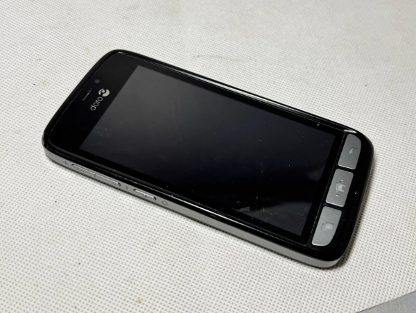Doro 8030 – Modell DSB-0010 Smartphone funktioniert nicht als Teil oder Reparatur – ohne Akku