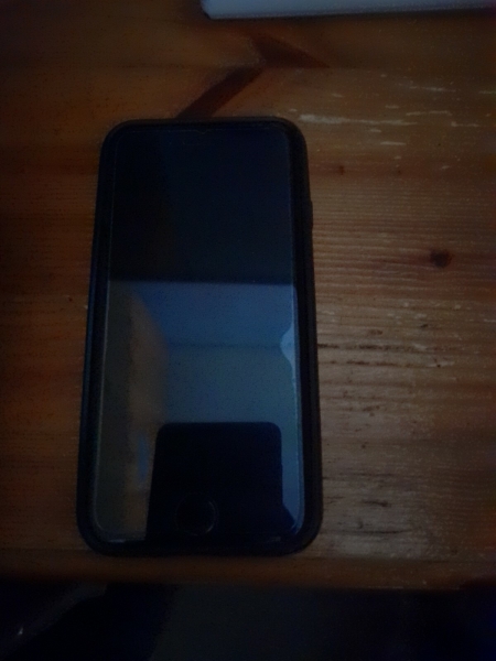 Apple iPhone 7 128GB A1778 (GSM) (Entsperrt) – Schwarz
