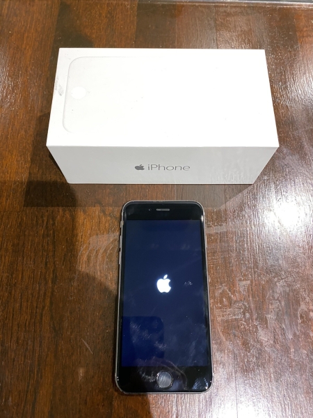iPhone 6s 128GB – Space Grau / Silber