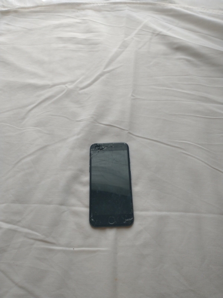 Apple iPhone 7 – 32GB – Schwarz (Entsperrt) A1778 (GSM)