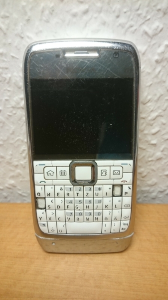 Nokia E71 ohne Simlock Handy Smartphone ungeprüft, defekt
