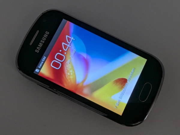 Samsung  Galaxy Fame 4GB Metallic Blue Smartphone GT-S6810P