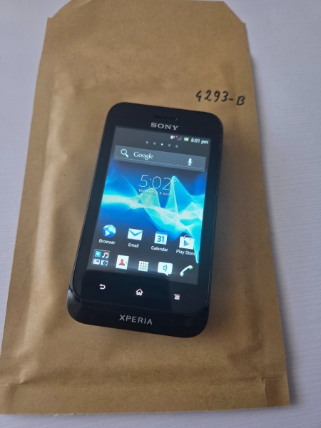 Sony Xperia Tipo (ST21i) Smartphone – entsperrt – schwarz Android 4