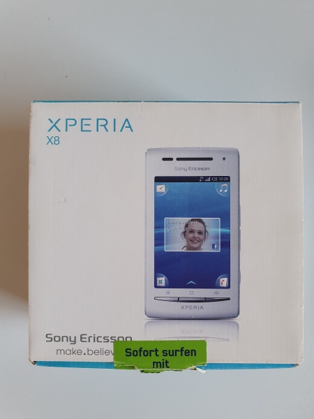 Sony Ericsson  Xperia X8 E15i – Silber Weiß (Ohne Simlock) Smartphone