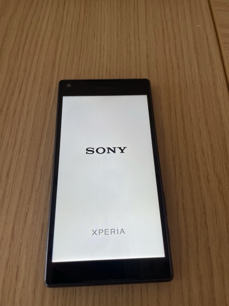 Sony Xperia Z5 Compact E5823 4,6“ – 2GB RAM 23MP 32GB – Graphite – Smartphone