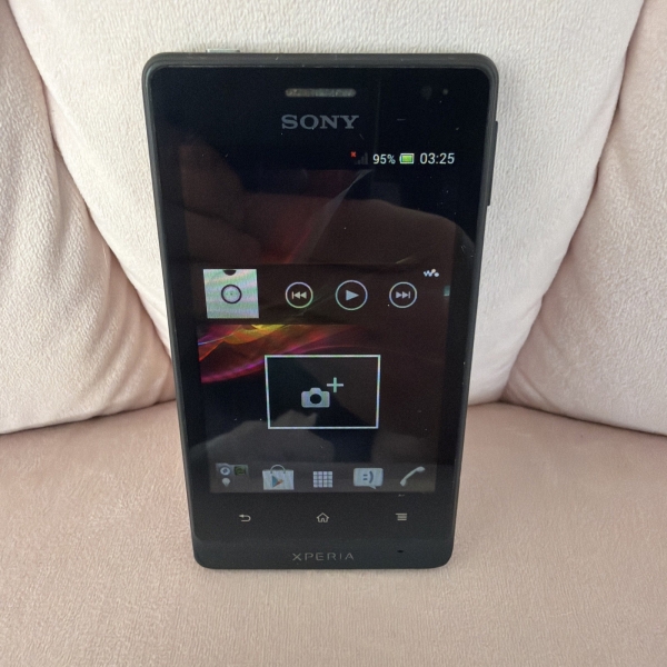 Sony Xperia Go ST27i schwarz entsperrt 8GB 3,5″ 5MP Mini Android Smartphone