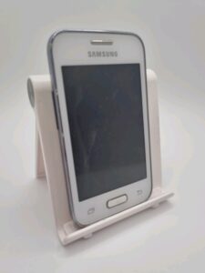 Samsung Galaxy Young 2 weiß 4GB 3,5″ Android Smartphone defekt #D