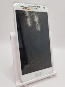 Samsung Galaxy A5 2015 weiß 5,0″ Android Smartphone gesprungen defekt #B