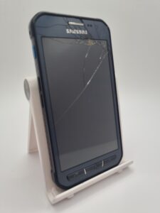 Samsung Galaxy XCover 3 grau 8GB 4,5″ Android Smartphone gesprungen defekt #B