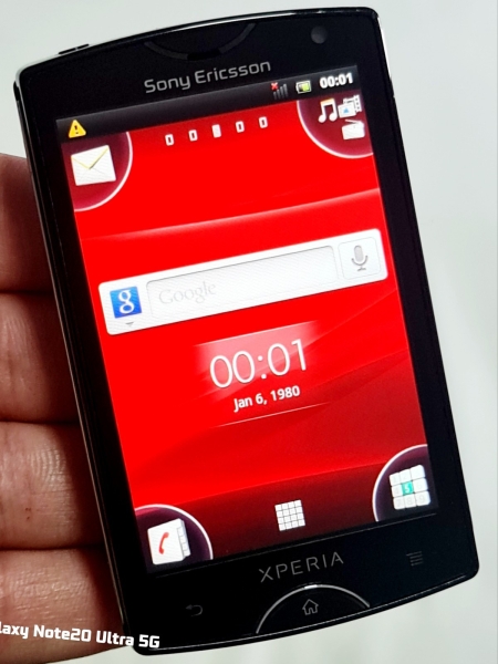 Sony Ericsson Xperia ST15i (Entsperrt) Smartphone Top Zustand Selten