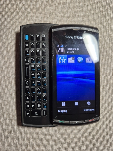 Sony Ericsson  Vivaz pro U8i – Black (Ohne Simlock) Smartphone