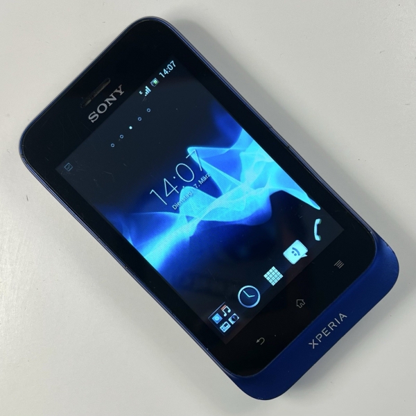 Sony Xperia Tipo (ST21i) Smartphone in Blau (Recht guter Zustand & ohne Simlock)