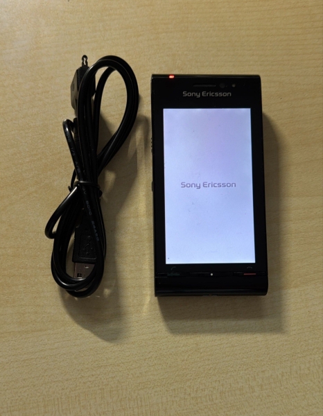 Sony Ericsson Satio (U1i) Smartphone – ohne Simlock | Schwarz Komplett, Garantie