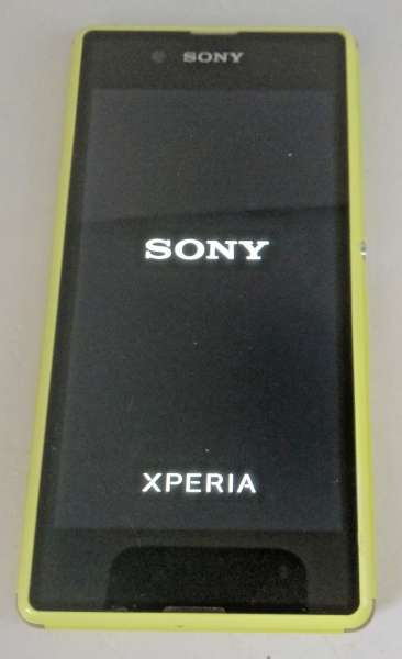 SONY XPERA Smartphone gelb Model Xperia E3 D2203  (SB11)