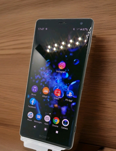 Sony Xperia XZ2 64GB schwarz entsperrt ehemaliges Flaggschiff – GUTER ZUSTAND + Extras!