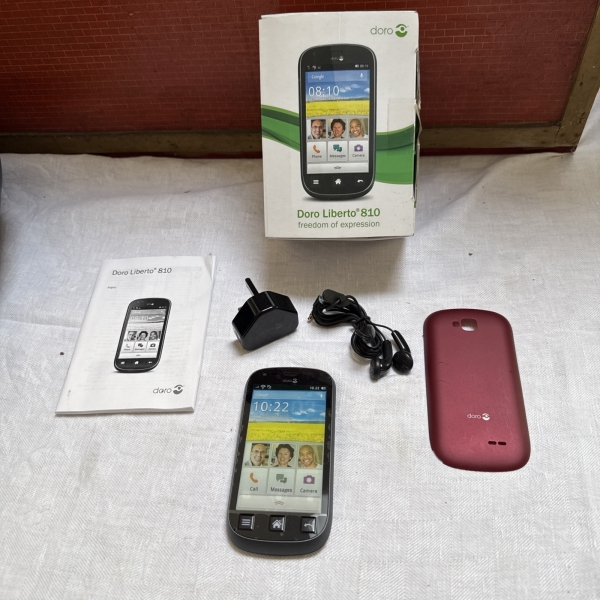 Doro Liberto 810 Smartphone ENTSPERRT GROSSES Display Touchscreen Seniorenhandy