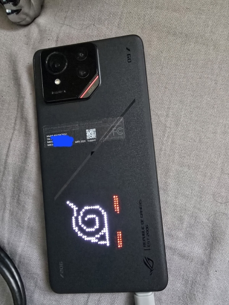 Asus ROG 9 Pro 5G 16gb/512gb Gaming Smartphone in makellosem Zustand Originalverpackt