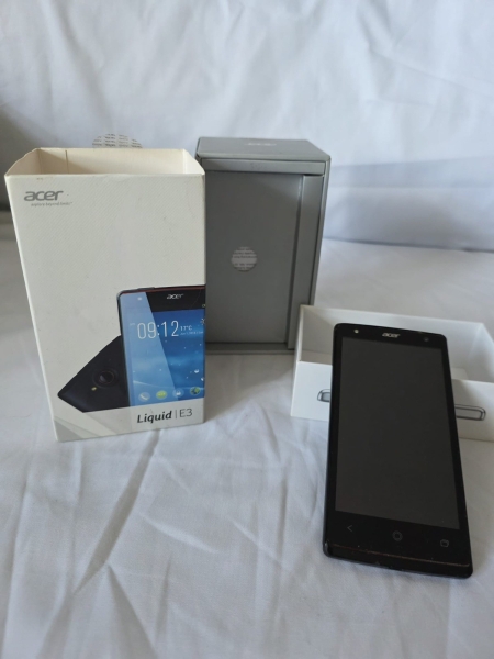 Acer Liquid E3 E380 schwarz entsperrt 4GB 4,7″ 13MP 1GB RAM Android Smartphone