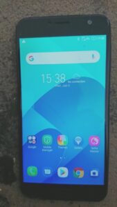 Asus Zenfone Smartphone, 6 Zoll, gesprungenes Display funktioniert aber noch