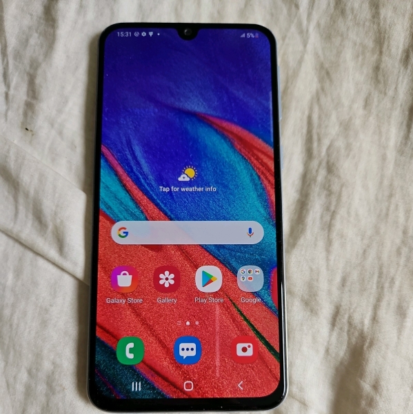 Samsung Galaxy A40 4G 5,9″ Smartphone 4GB RAM 64GB entsperrt weiß ((ohne Accs)) C