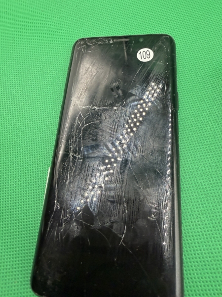 Samsung Galaxy S9 – Schaltet ein aber gesperrt – gesprungenes Display Ersatzteile/Reparaturen