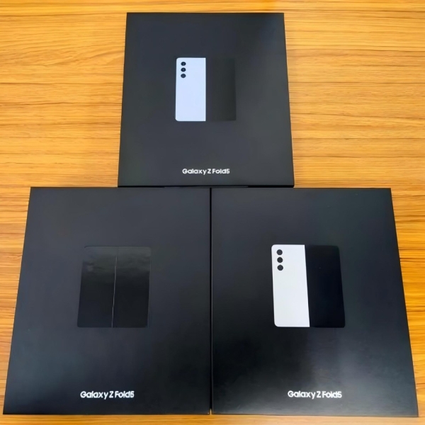 Neu Samsung Galaxy Z Fold5 5G 512GB/256GB SM-F946B Smartphone – ohne Vertrag