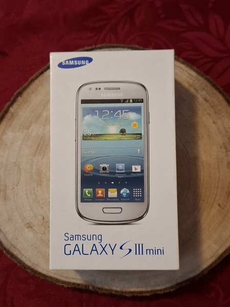Samsung Galaxy S III mini GT-I8190 8GB ohne NFC Smartphone Ohne Simlock – Pebble