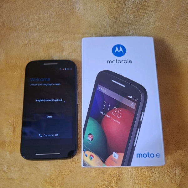 Motorola Moto E 2. Gen schwarz Tesco Netzwerk 8GB 4,5″ 5MP Android Smartphone