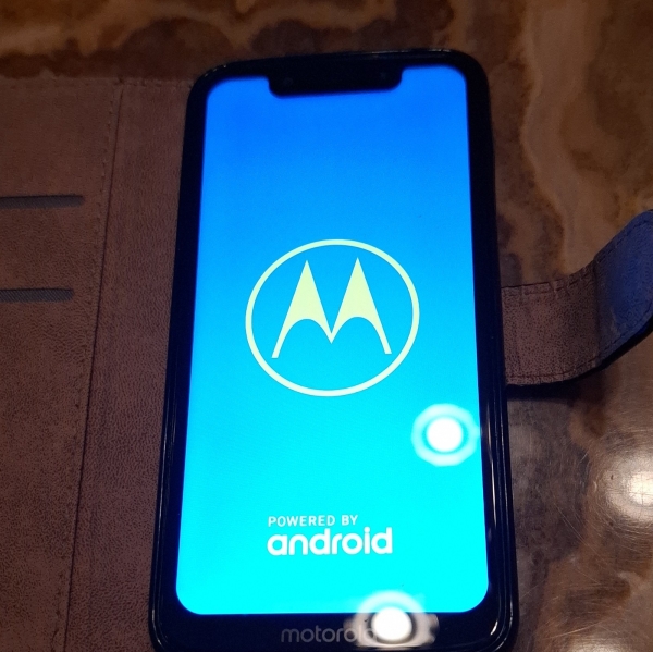 Zubehörpaket – Motorola Android Smartphone 64GB Schwarz inkl. Klapphülle