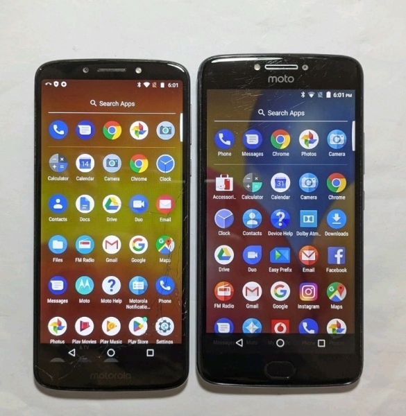 Restposten 2 Motorola Moto Smartphones, Bildschirmmarkierungen, gesprungen, Vodafone Netz