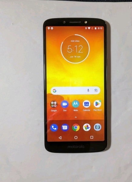 Motorola Moto E5 Smartphone, XT-1944-1, 2GB RAM, 16GB Speicher, Vodafone Netz