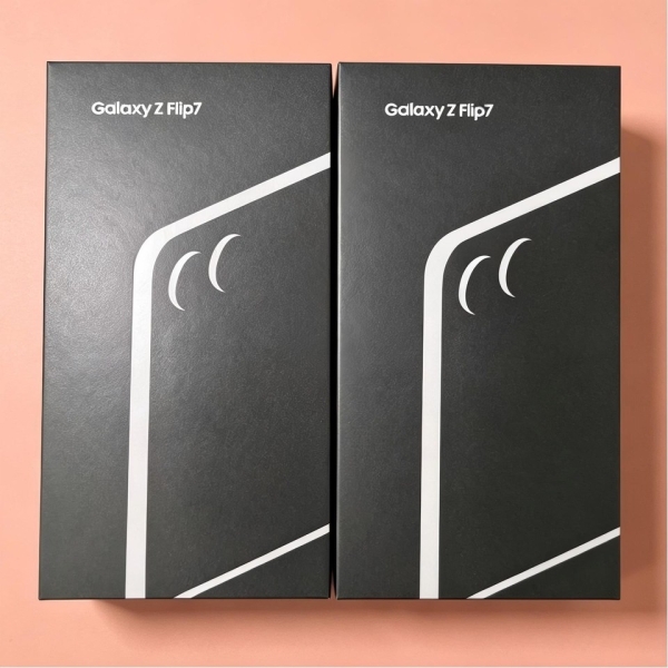 Neu Samsung Galaxy Z Flip7 (5G) 256GB+12GB 6.7 Zoll Smartphone – Ohne Vertrag