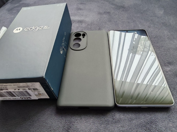 Motorola Edge 30 Pro Smartphone 5G Android 12 Bianco Stardust White Display 6.7″