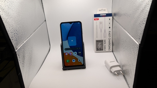 Samsung Galaxy A14 5G Schwarz 64GB Dual-SIM Samsung Android Smartphone Silber