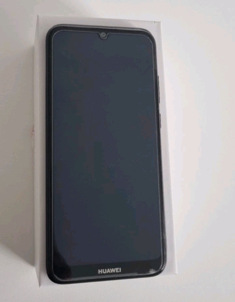 Huawei Y6 2019 schwarz 32GB Speicher, 2GB RAM Android Smartphone (vodafone)