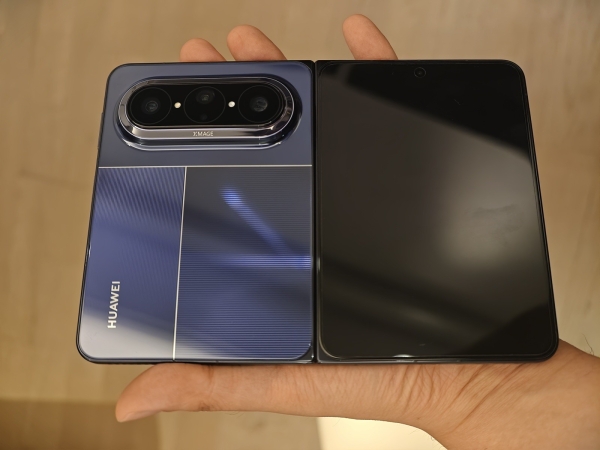 UK Seller HUAWEI Pura X Max 16/1TB 5G Foldable Smartphone Premium Edition