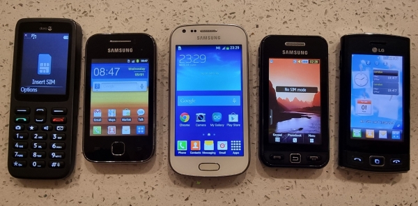Restposten 5x Handy Smartphone – alle eingeschaltet – 3x Samsung, LG, Doro