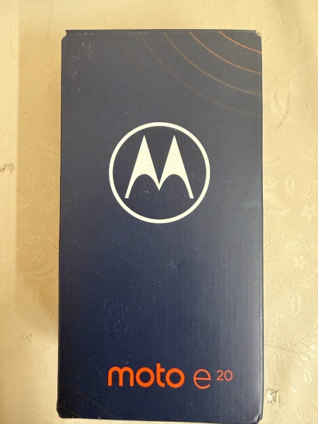 Motorola Moto E20 XT-2155-6, 32GB – Graphite Grey (entsperrt) VERSIEGELT Smartphone