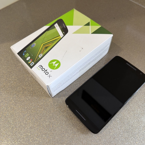 Motorola Moto x Play Smartphone 16GB, 2GB RAM, schwarz