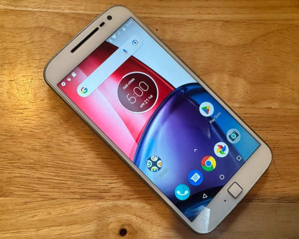 Motorola Moto G4 Plus – XT1642 – 16GB (entsperrt) – Smartphone defekt Liste lesen